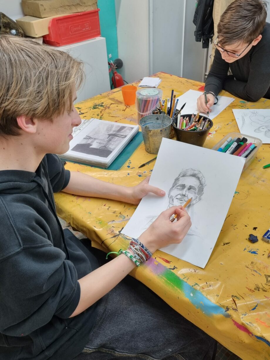 Cours dessin appliqué - À partir de 8 ans
