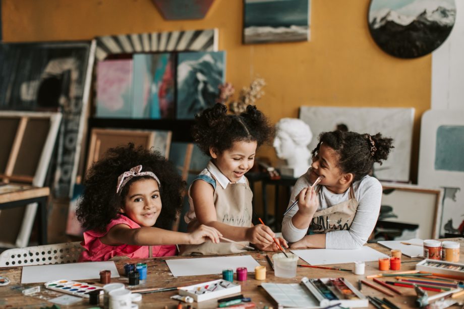 *Après-midi* - Petits Artistes-Stage d'arts plastiques - Du 30 octobre au 3 novembre (4 à 8 ans)