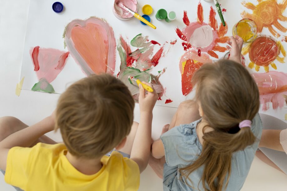 * Matin * - Kids Art et espagnol - De 8 à 12 Juillet - De 4 à 8 ans