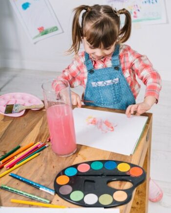 *Après-midi* - Arts Plastiques - Du 7 au 11 Juillet - de 10h30 à 12h30 - de 4 à 7 ans
