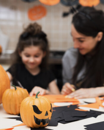 Atelier d'Halloween - 2 Novembre - de 15h30 à 17h30 - à partir de 4 ans !