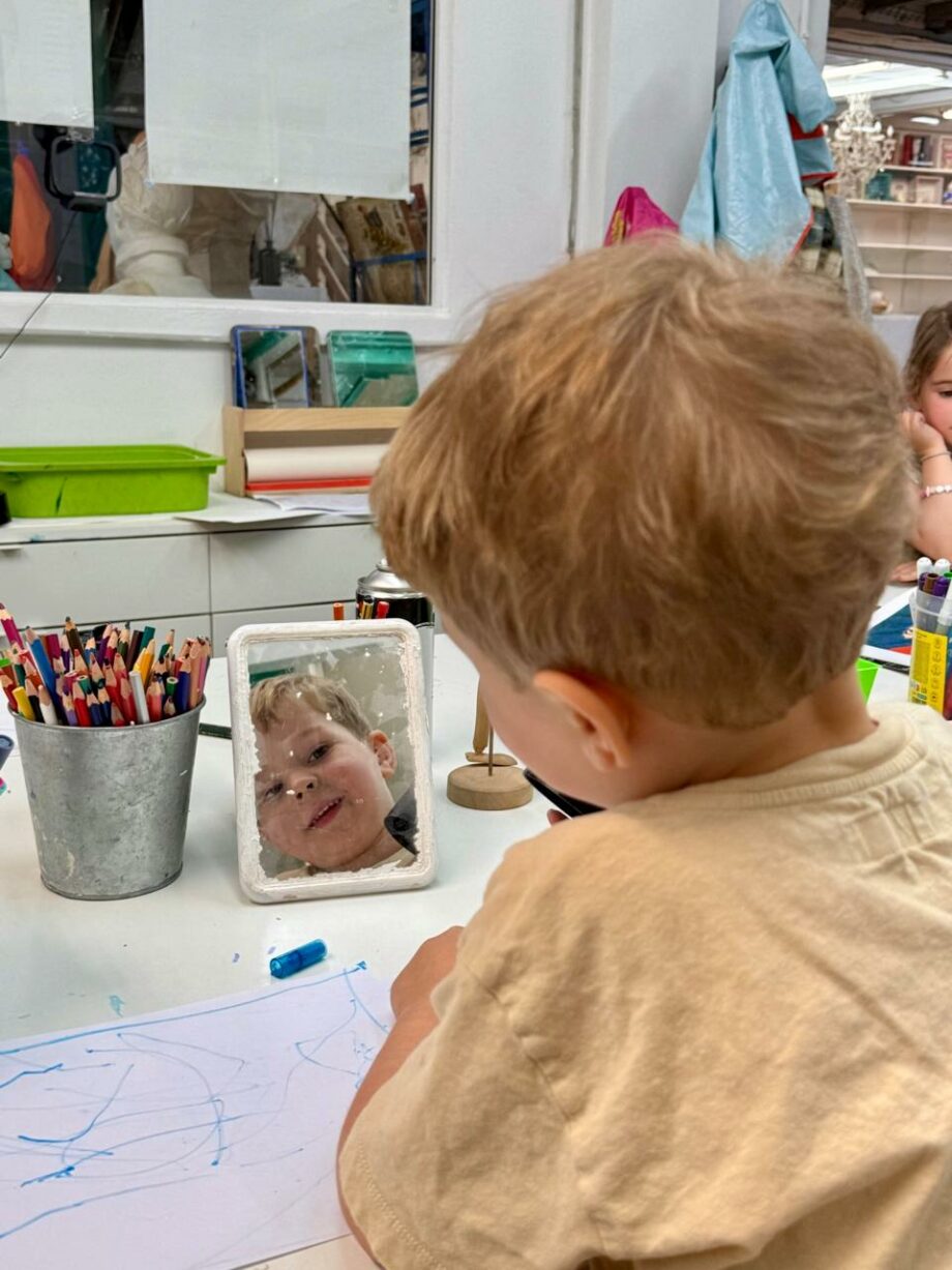 Cours d'arts plastiques avec Raquel - À partir de 3 ans