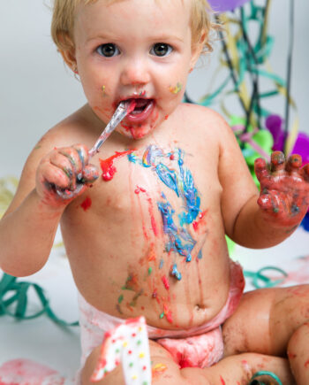 Bébé Peinture - Du Lundi 22 au Vendredi 26 (sauf le jeudi, jour férié) - de 9h00 à 10h00 - de 10 à 36 mois