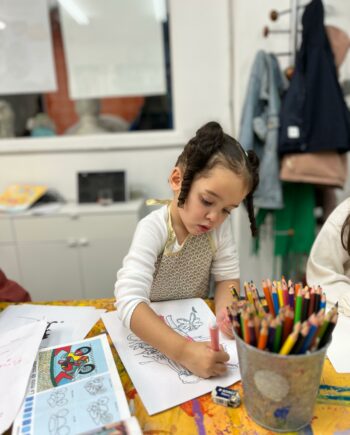 *Matin*- Arts Plastiques - Du 6 juillet au 10 juillet - de 10h30 à 12h30 - à partir de 4 ans
